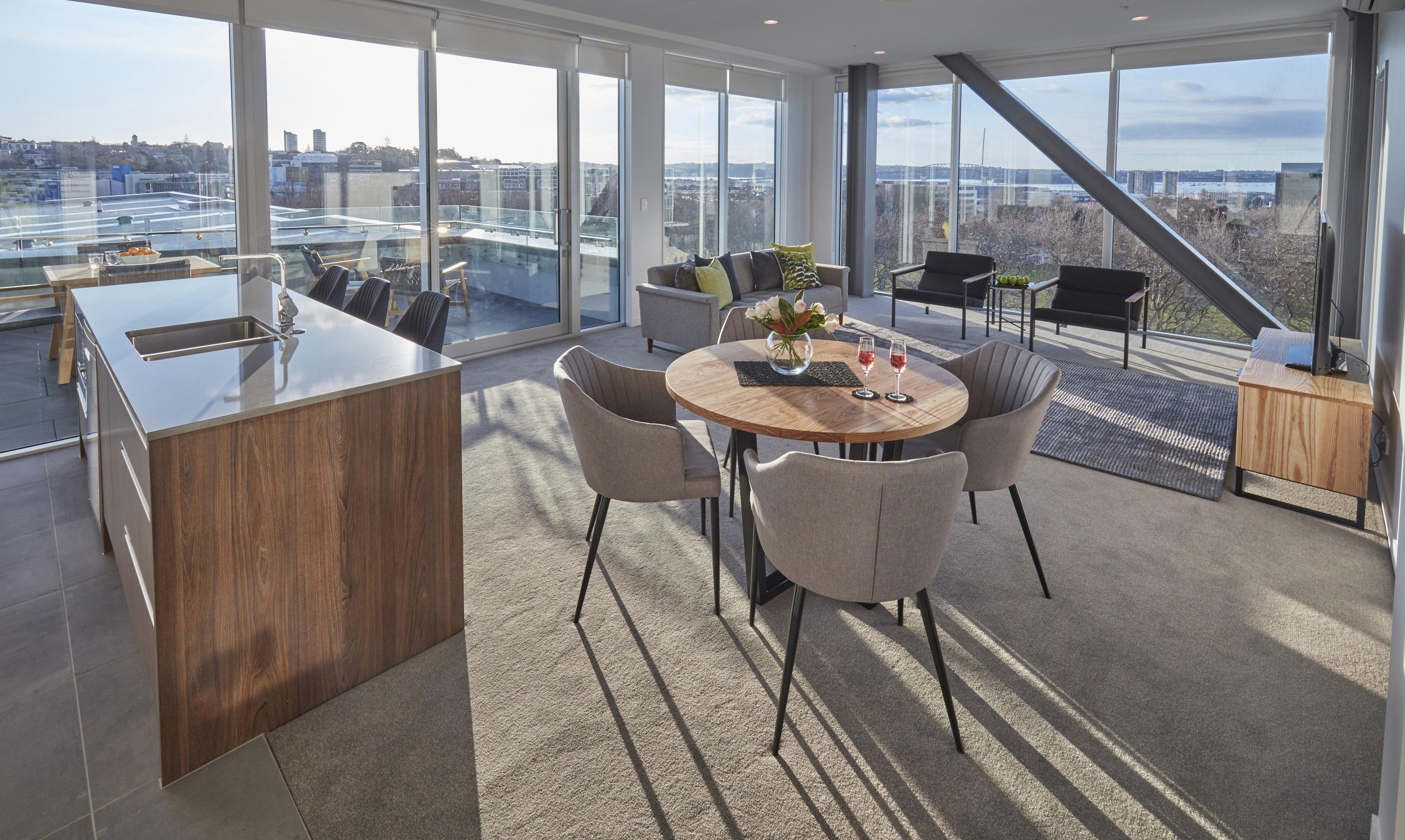 Swiss-Belsuites Victoria Park Auckland Extérieur photo The interior of a penthouse at One Riverside Park