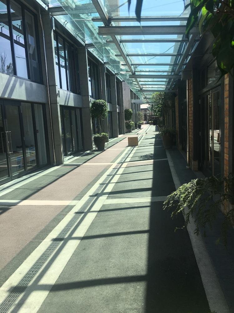 Swiss-Belsuites Victoria Park Auckland Extérieur photo The interior of the building